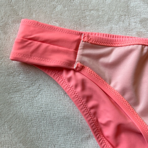 Victoria Secret Bikini Bottom Coral Beach Vacation Women’s Size Large - Picture 11 of 13